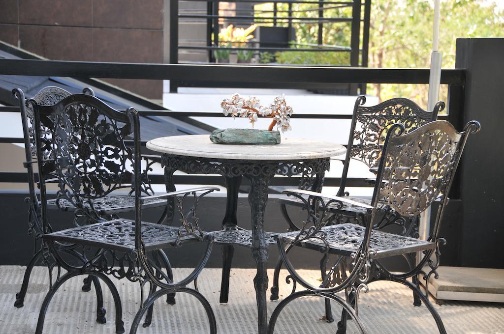 Date&Dine Resort Antipolo Exterior foto